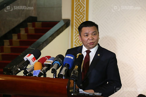 Л.Энхболд: Уул уурхай дагасан бүлэглэл бий болоод байна
